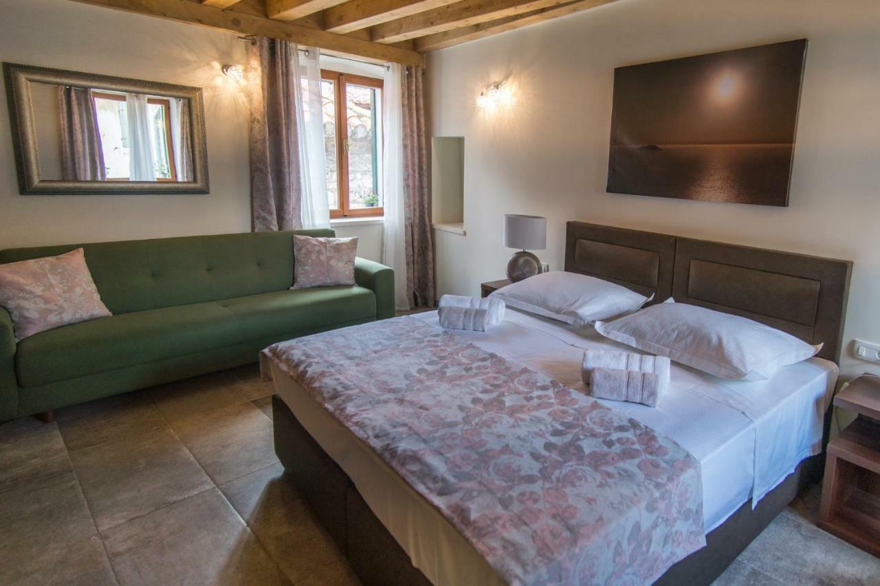 Jr Luxury Guesthouse2 سبليت المظهر الخارجي الصورة
