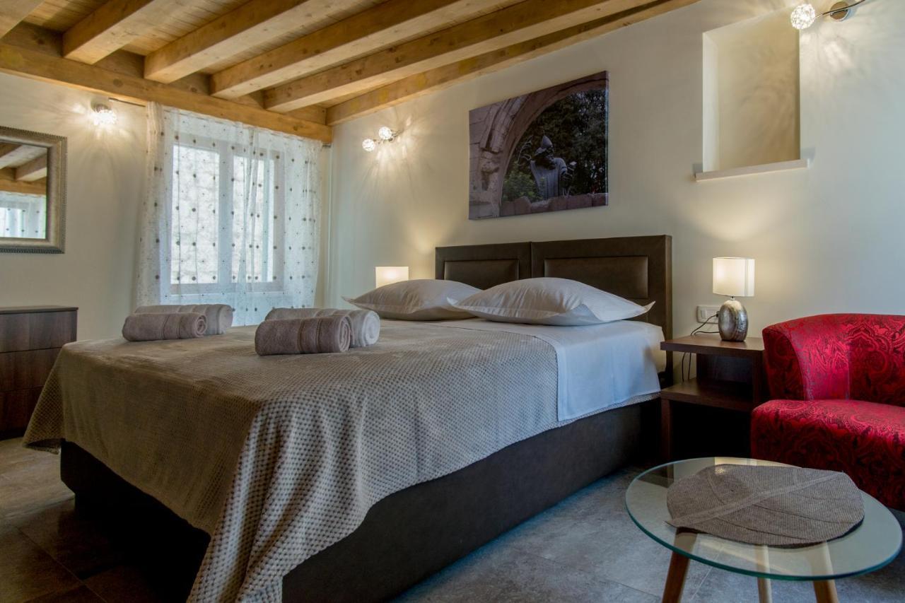 Jr Luxury Guesthouse2 سبليت المظهر الخارجي الصورة